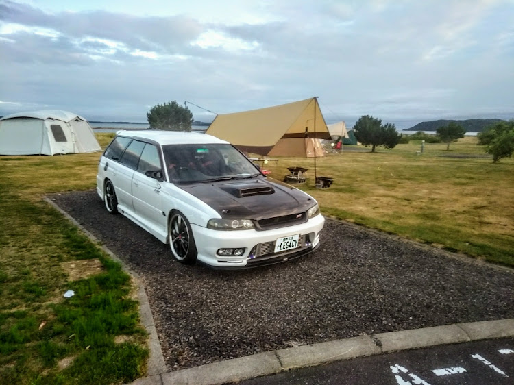 レガシィツーリングワゴンのキャンプ・能取湖に関するカスタム事例の投稿画像1枚目