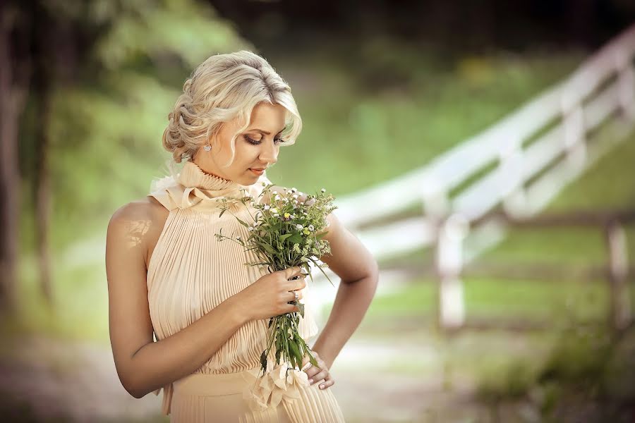 Fotógrafo de bodas Mikhail Barushkin (barushkin). Foto del 6 de mayo 2014