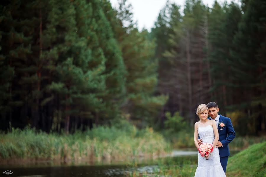 Fotógrafo de bodas Rustam Akchurin (rustamak). Foto del 21 de diciembre 2015