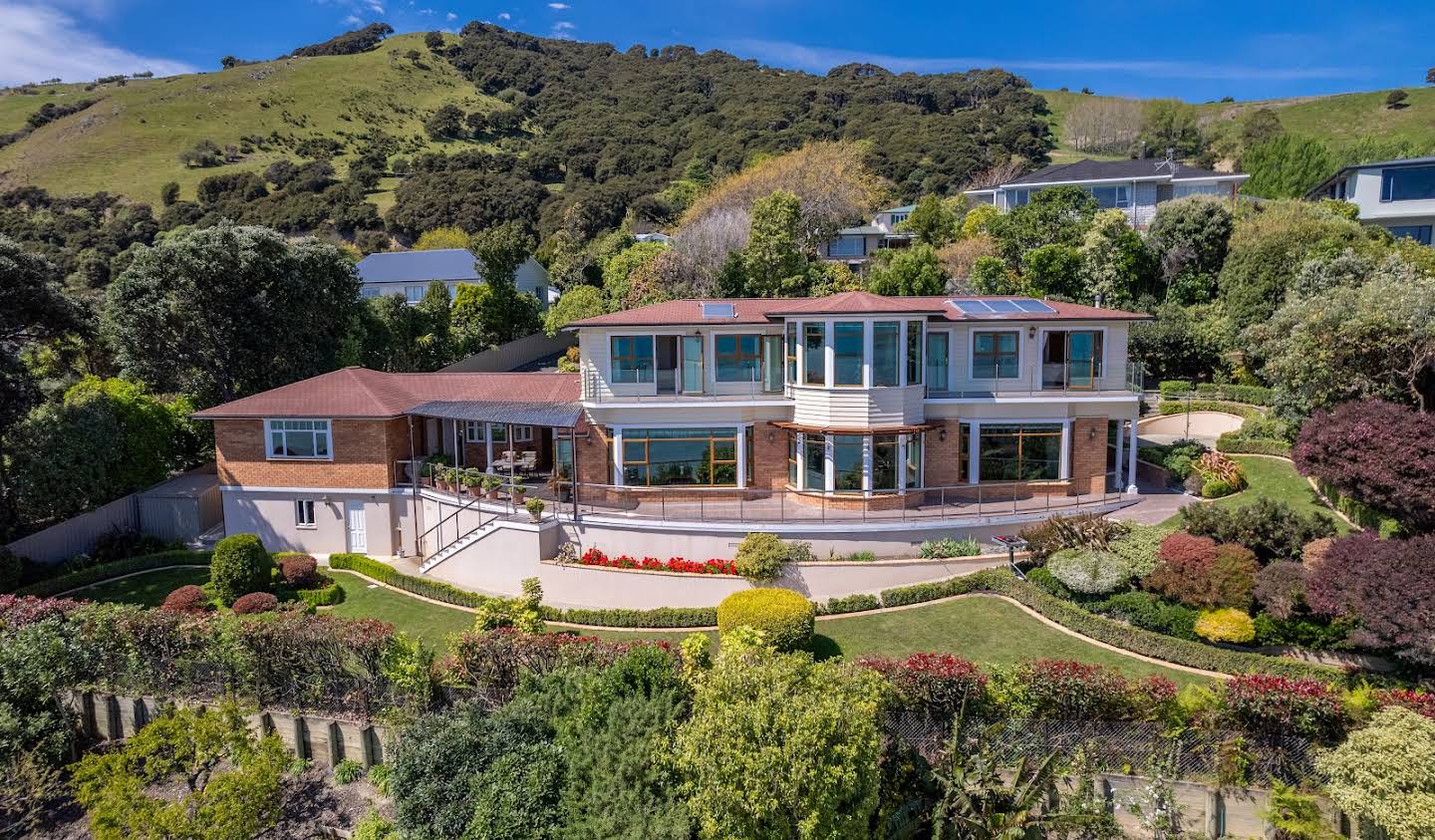 House with garden and terrace Nelson