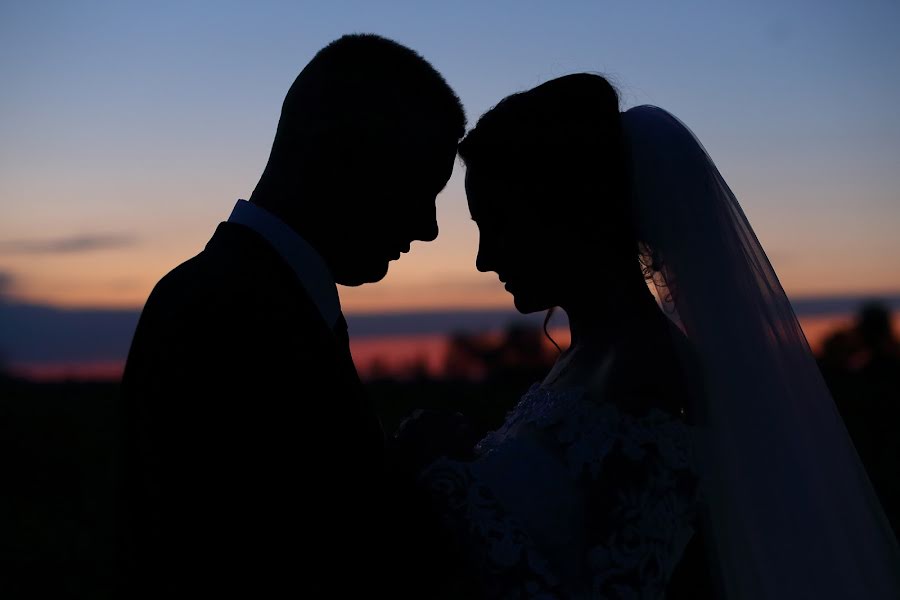 Fotógrafo de bodas Oleg Savka (savcaoleg). Foto del 10 de diciembre 2016