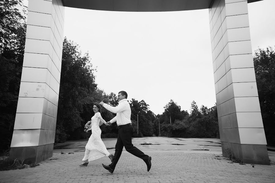 Wedding photographer Kseniya Pristalova (kseniamif). Photo of 7 August 2015