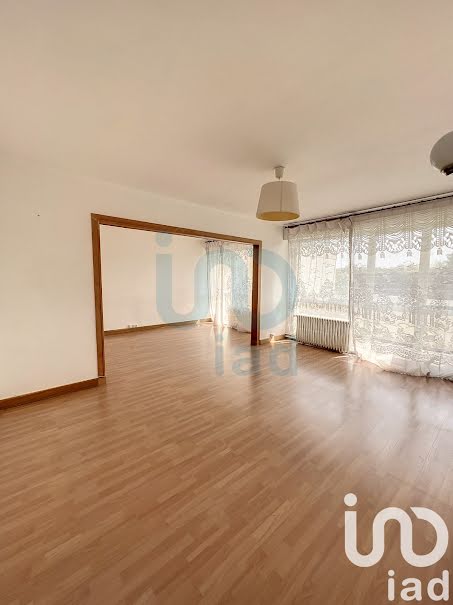 Vente appartement 4 pièces 82 m² à Evry (91000), 159 000 €