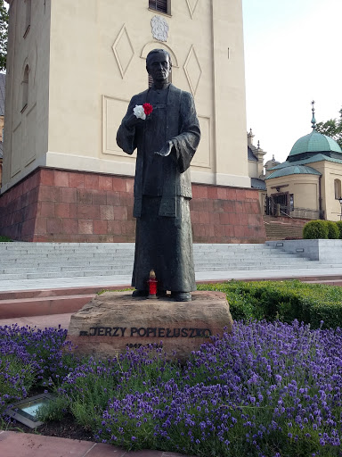 Jerzy Popiełuszko Monument