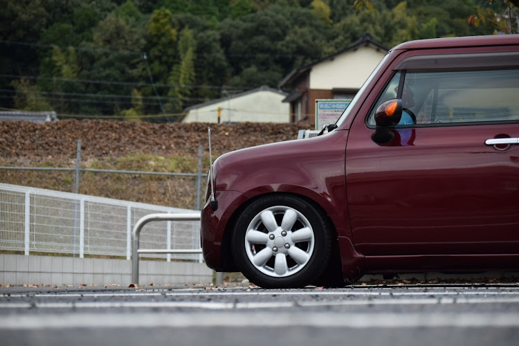 アルトラパンの愛車の横顔・洗車・黄砂嫌い・お題に乗っかってみた・縦構図選手権に関するカスタム事例の投稿画像2枚目
