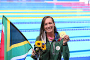 Swimming sensation Tatjana Schoenmaker shows off Team SA’s only gold medal at the Tokyo 2020 Olympics.