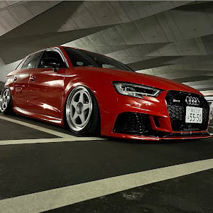 RS3 スポーツバック 8VDAZF