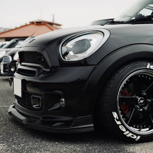 MINI Paceman