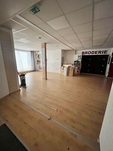 Location  locaux professionnels  180 m² à Fecamp (76400), 2 000 €