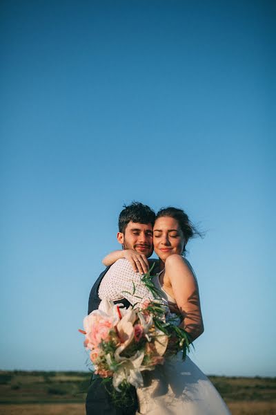 Fotógrafo de casamento Maksim Maksimenko (2maxfoto). Foto de 19 de fevereiro 2020