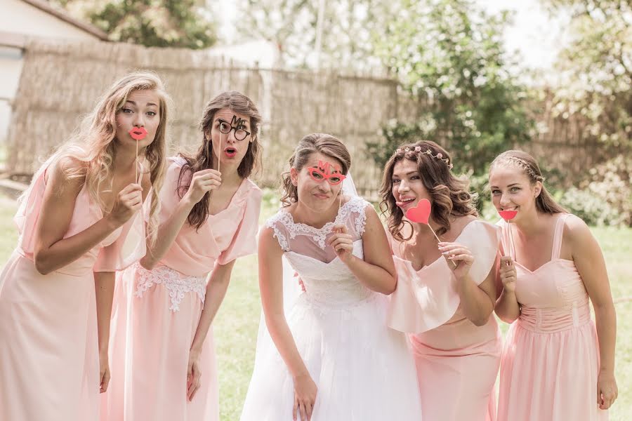 Fotógrafo de casamento Ilona Maulis (maulisilona). Foto de 14 de janeiro 2018