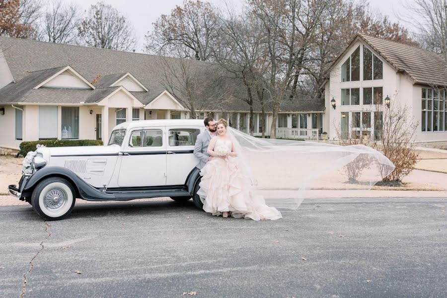 Fotografo di matrimoni Andi Bravo Tolson (andibravotolso). Foto del 2 dicembre 2019