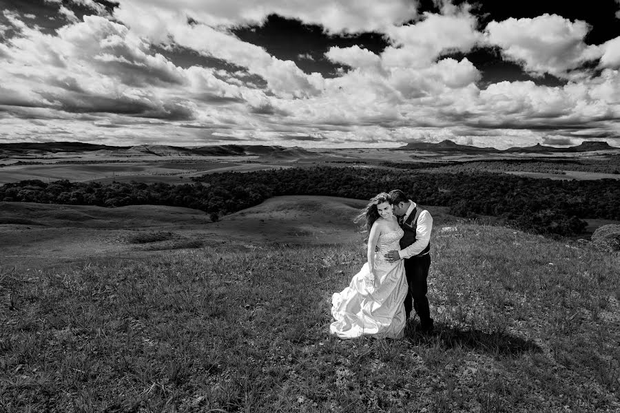 Fotografo di matrimoni Julio Gutierrez (juliog). Foto del 12 gennaio 2017