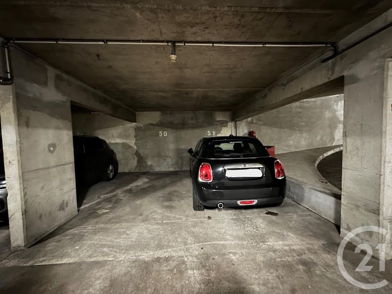 Location  parking   à Paris 16ème (75016), 225 €