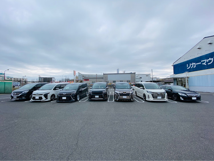 カムリのDAD OFFICIAL DEALER IKUMA・プチオフ・チーム山猫に関するカスタム事例の投稿画像1枚目