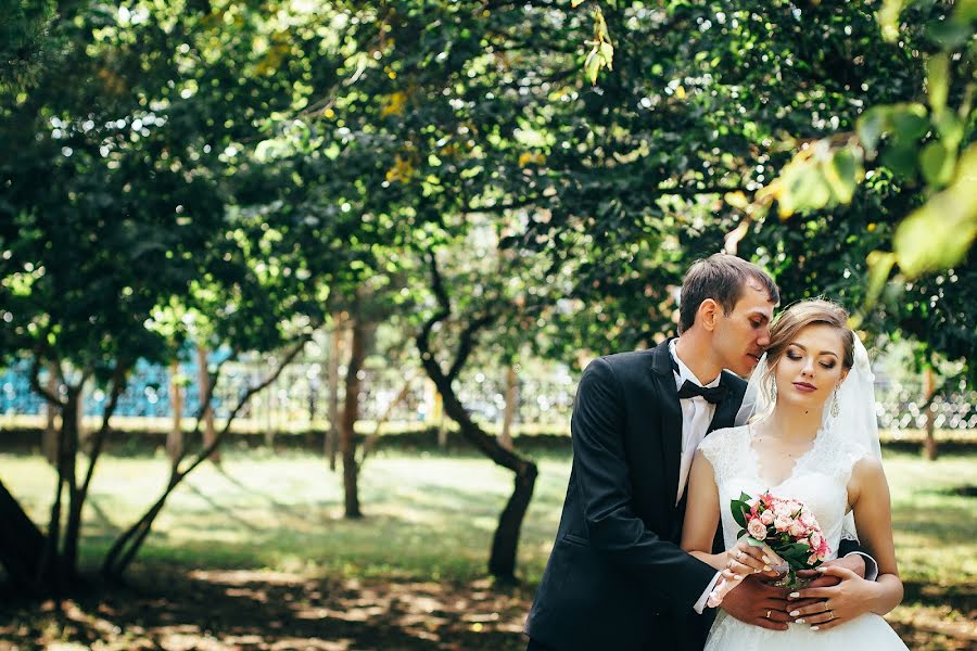 Fotógrafo de casamento Aleksandr Kalinichenko (whynotsancho). Foto de 16 de outubro 2017