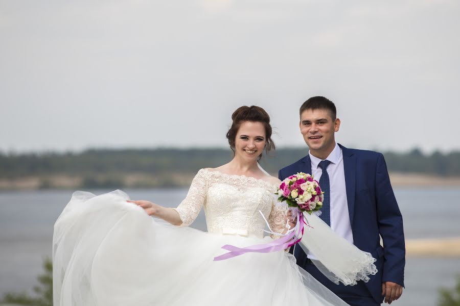 Fotografo di matrimoni Anna Starovoytova (bysinka). Foto del 6 settembre 2017