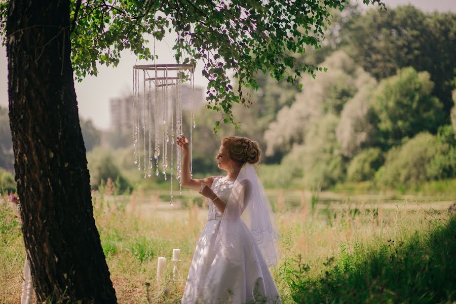 Fotógrafo de casamento Natalya Kalabukhova (kalabuhova). Foto de 10 de março 2017