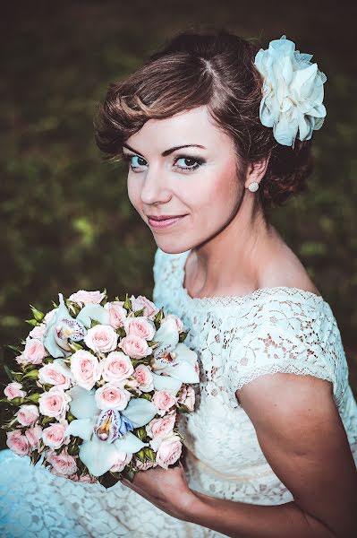 Wedding photographer Larisa Dovgalyuk (lora-foto). Photo of 29 March 2014