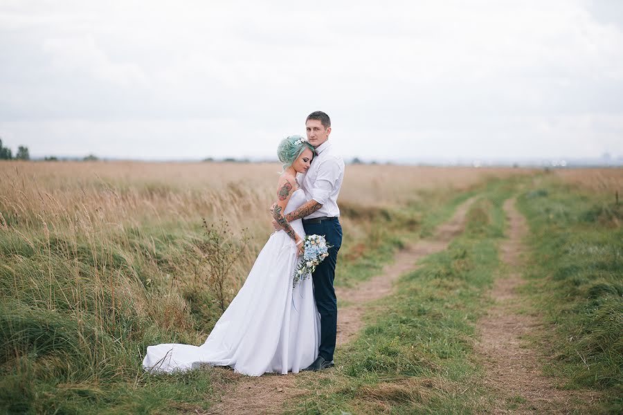 Fotógrafo de casamento Stas Egorkin (esfoto). Foto de 13 de setembro 2016