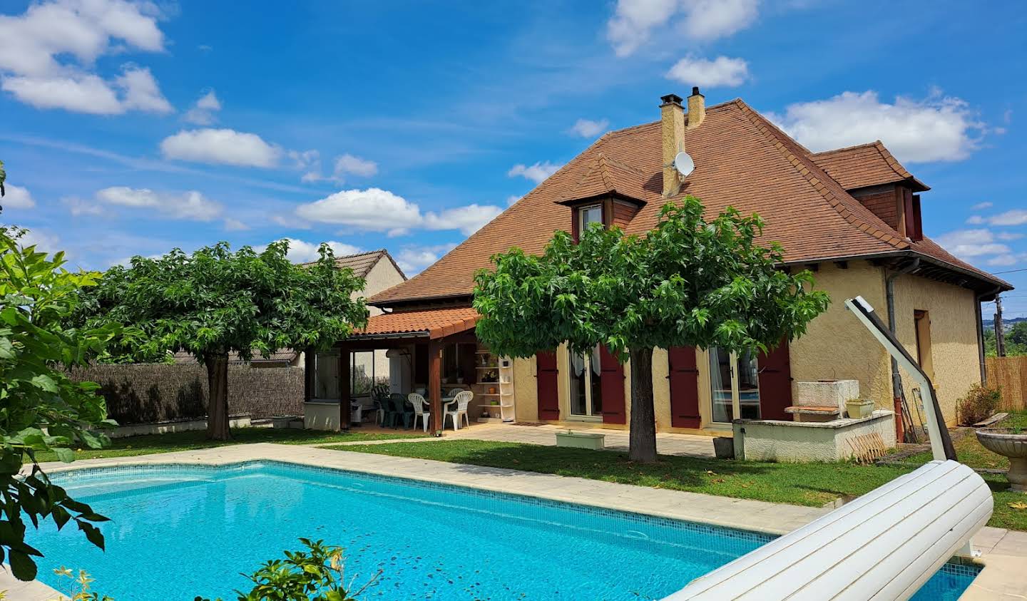 House with pool Brive-la-Gaillarde