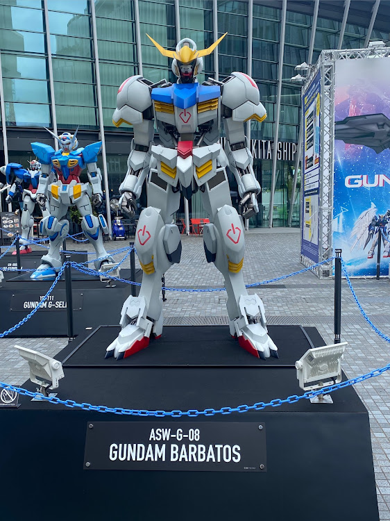 プリウスのオタ活・ガンダムコラボ・秋の気配に関するカスタム事例の投稿画像7枚目