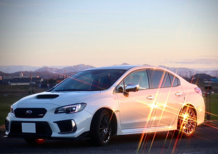 WRX STIのいつもイイネ&コメントありがとうございます🙇‍♂️・2024ベストショット2月・S208に関するカスタム事例の投稿画像1枚目