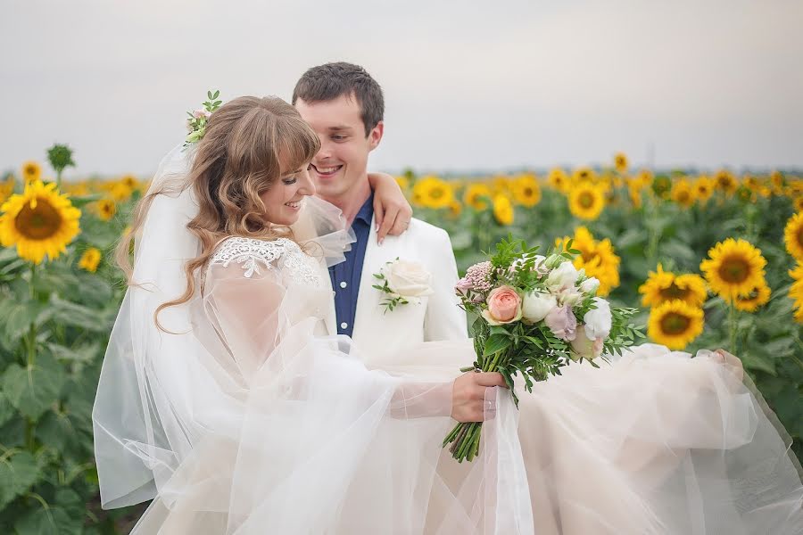 Fotógrafo de casamento Vladimir Permyakov (permiakovphoto). Foto de 20 de setembro 2017