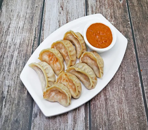 Veg Steam Momos (8 Pcs)