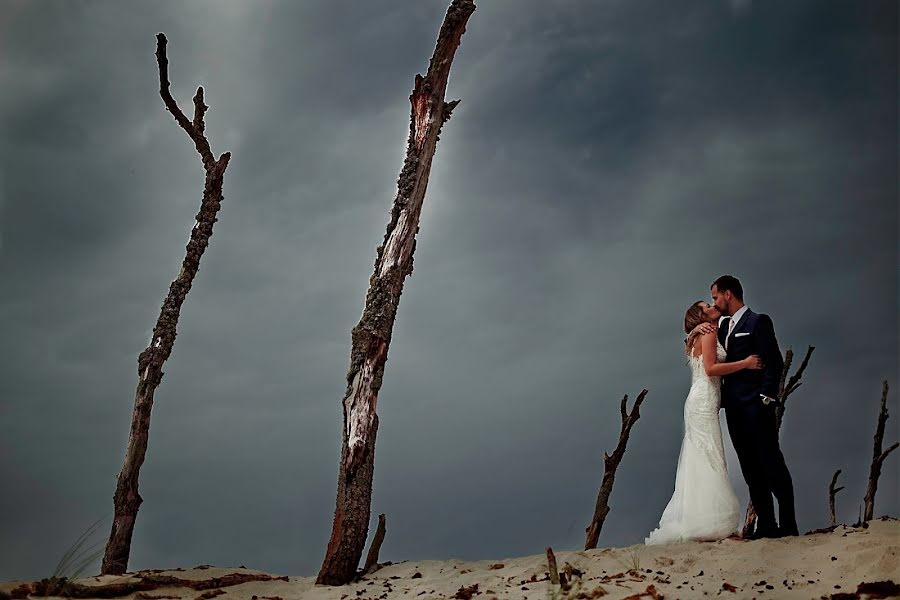 Wedding photographer Sławomir Chaciński (fotoinlove). Photo of 4 February 2022