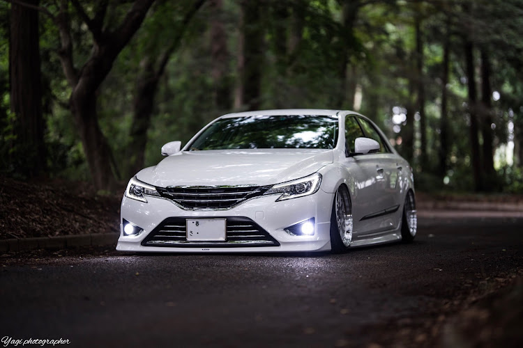 マークXの愛車撮影・マークX 130系・エアサス・BBS LM・名カメラマンに関するカスタム事例の投稿画像2枚目