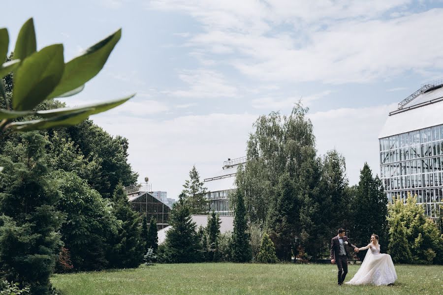 Fotografo di matrimoni Dіma Demyanіv (demianiv93). Foto del 16 aprile 2020