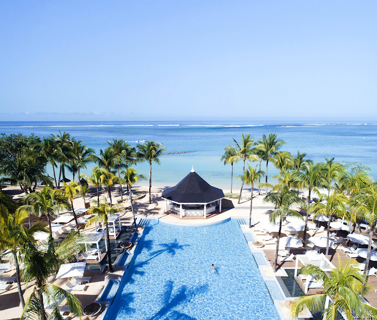 View of the ocean and pristine beach at Heritage Villas Valriche