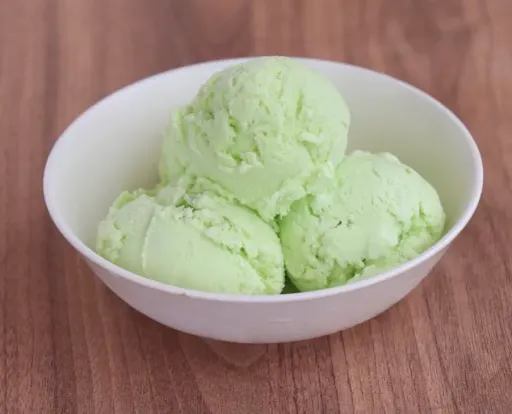 Plain Pista Ice Cream