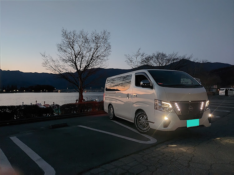 NV350キャラバンのキャラバングランドプレミアムGX・キャラバンE26・今年もよろしくお願いします・新年のご挨拶に関するカスタム事例の投稿画像1枚目