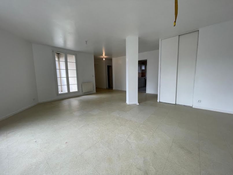 Vente appartement 3 pièces 94 m² à Saint-Just-en-Chaussée (60130), 107 000 €