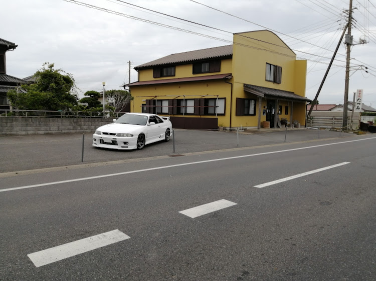 スカイライン GT-Rの何処に貼れば良い?・シフトパターンプレート・お仲間に感謝❗️・ランチ・雨の日の運転に関するカスタム事例の投稿画像1枚目