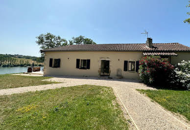 Maison avec piscine et terrasse 1