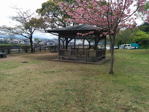 球磨川の眺め、東屋