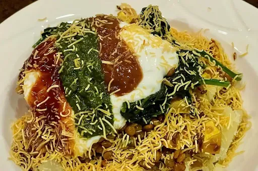 Chef Special Samosa Chaat