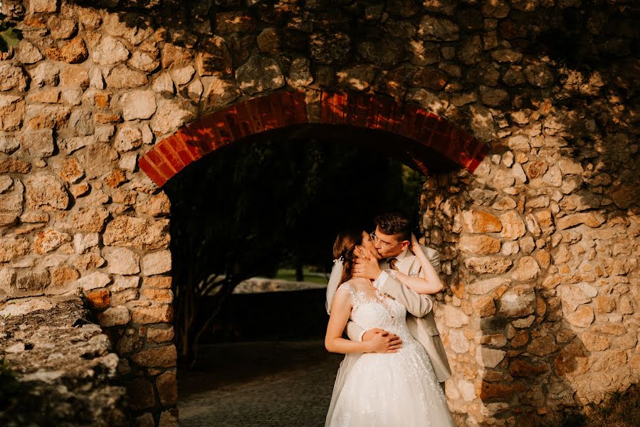 Fotógrafo de casamento Tomáš Nagy (tomasnagy). Foto de 12 de fevereiro 2023