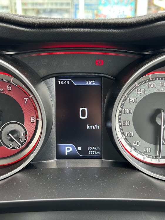 スイフトスポーツのzc33sに関するカスタム事例の投稿画像1枚目
