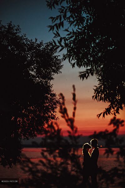 Fotografo di matrimoni Pavel Miadzvedzeu (medvedev-photo). Foto del 26 gennaio 2016