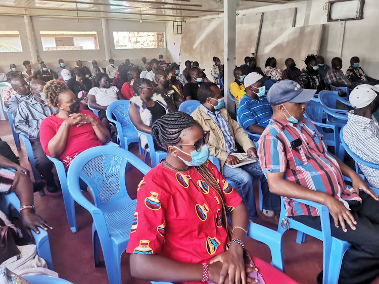 Juja residents during the liquor stakeholders meeting in Witeithie ward on Wednesday.