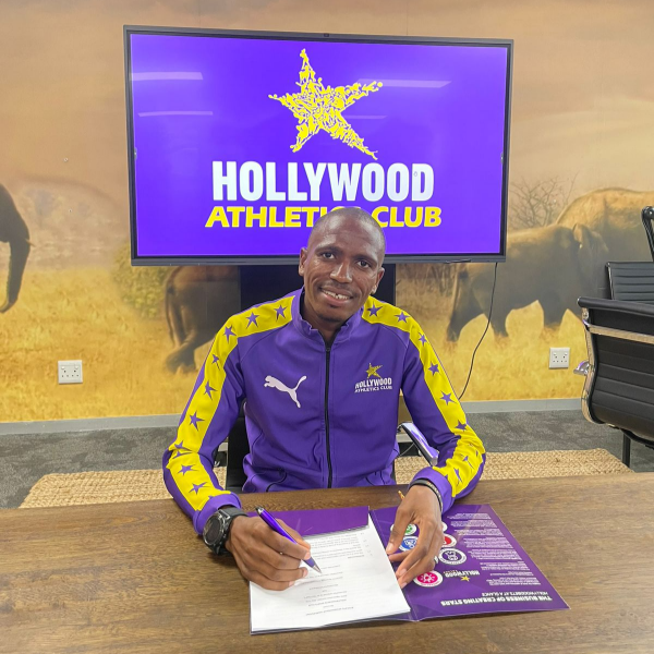 Athlete Nkosikhona Mhlakwana has re-signed with Hollywood Athletics Club.