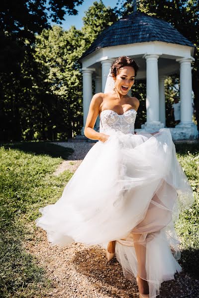 Fotograful de nuntă Olga Vecherko (brjukva). Fotografia din 20 iunie 2018