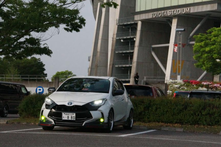 ヤリスのいつもイイネ&コメントありがとうございます🙇‍♂️・カメラで撮ってもらった・豊田スタジアムに関するカスタム事例の投稿画像1枚目