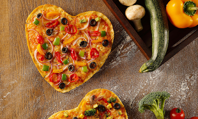 Juno's Pizza by EatFit- Baking Fresh Since 1974