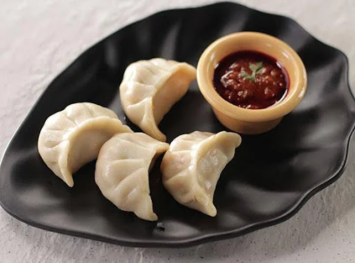 Paneer Steamed Momos With House Momos Chilli Dip And Mayonnaise Dip