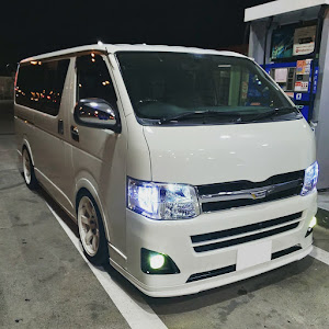 ハイエースバン TRH200V